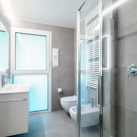 My Venini - By Myhomeincomo Apartman Como