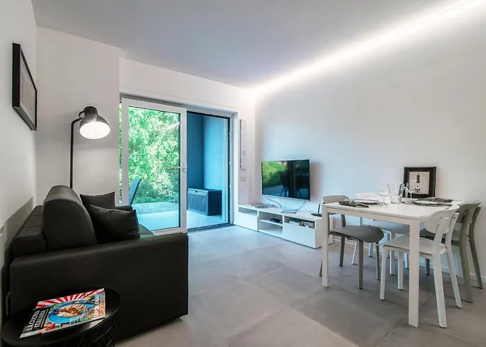 My Venini - By Myhomeincomo Apartmán *